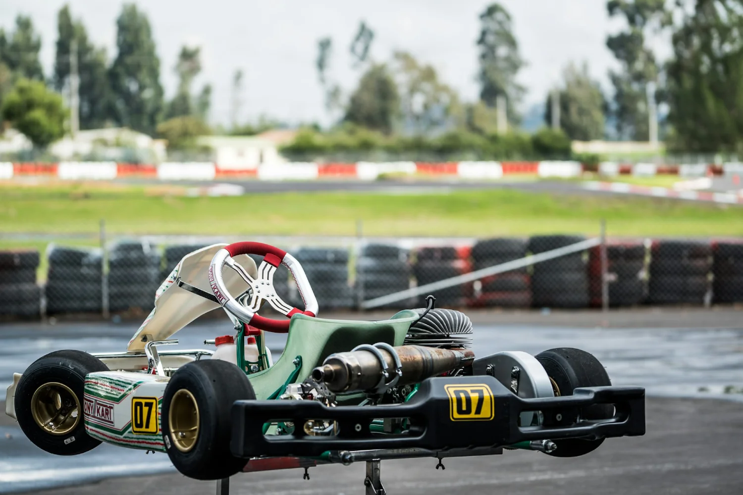 Empezar en karting desde cero: guía práctica para futuros pilotos